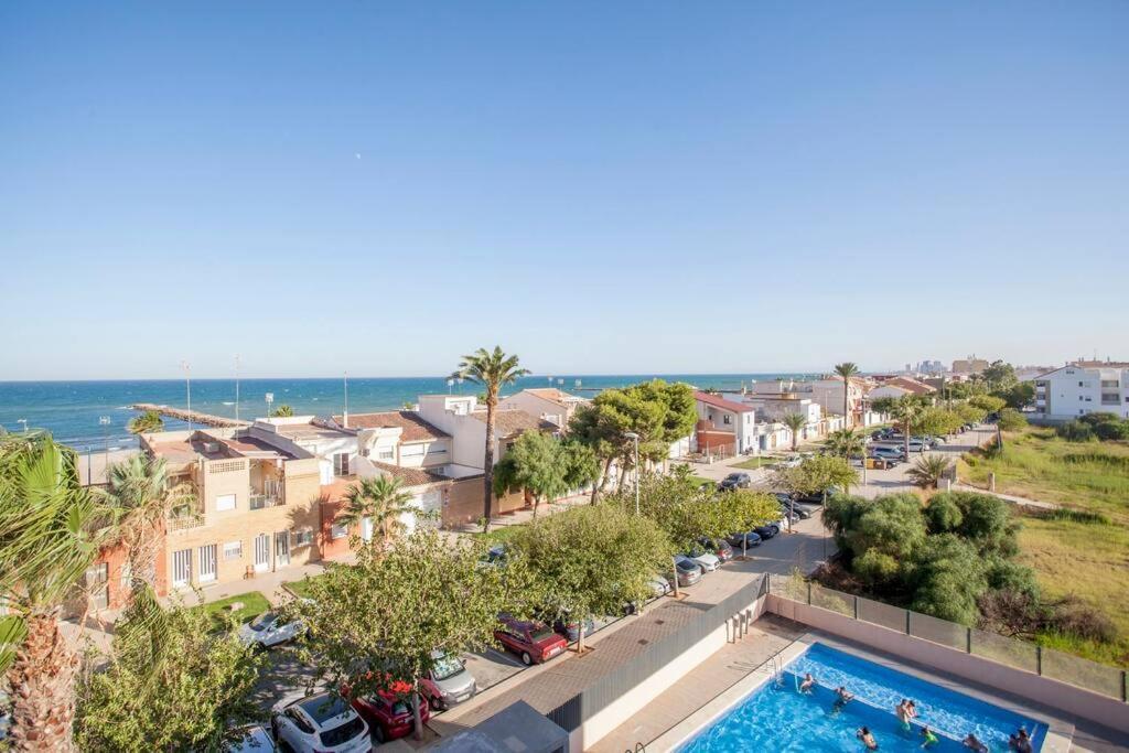 Confortable With Views To The Sea *