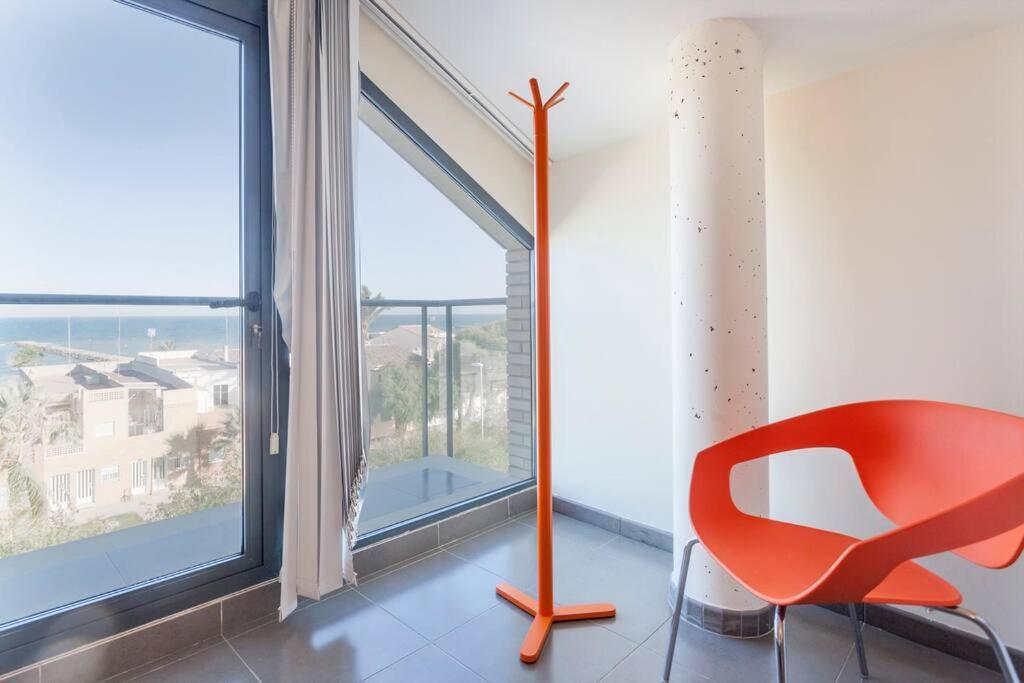 Confortable With Views To The Sea *